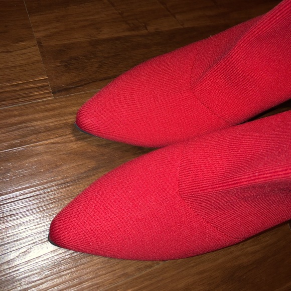 Brand new red sock booties - Picture 2 of 3